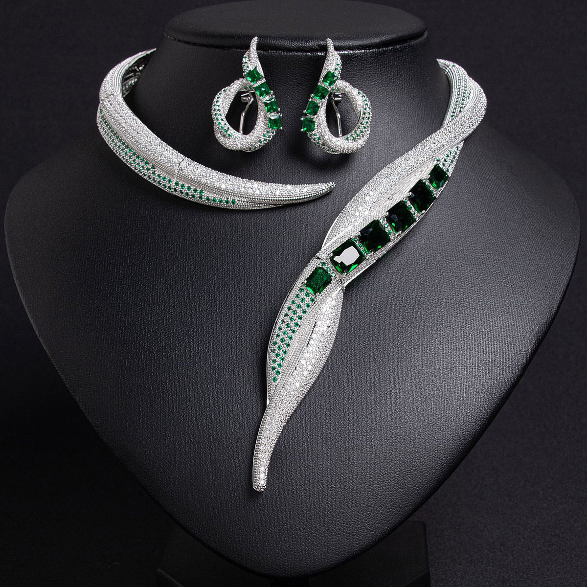 Fashionable Necklace Jewelry Set 