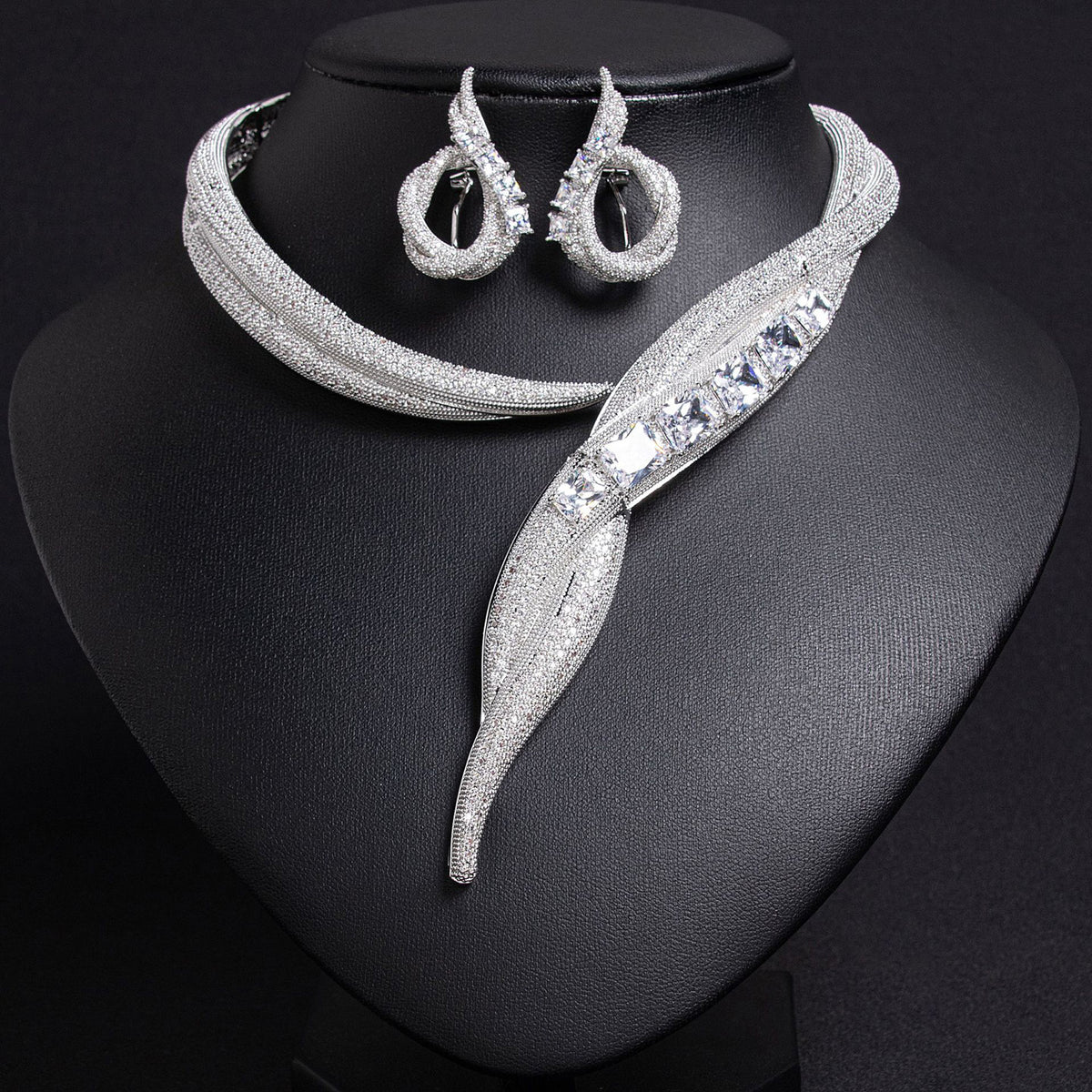 Fashionable Necklace Jewelry Set 