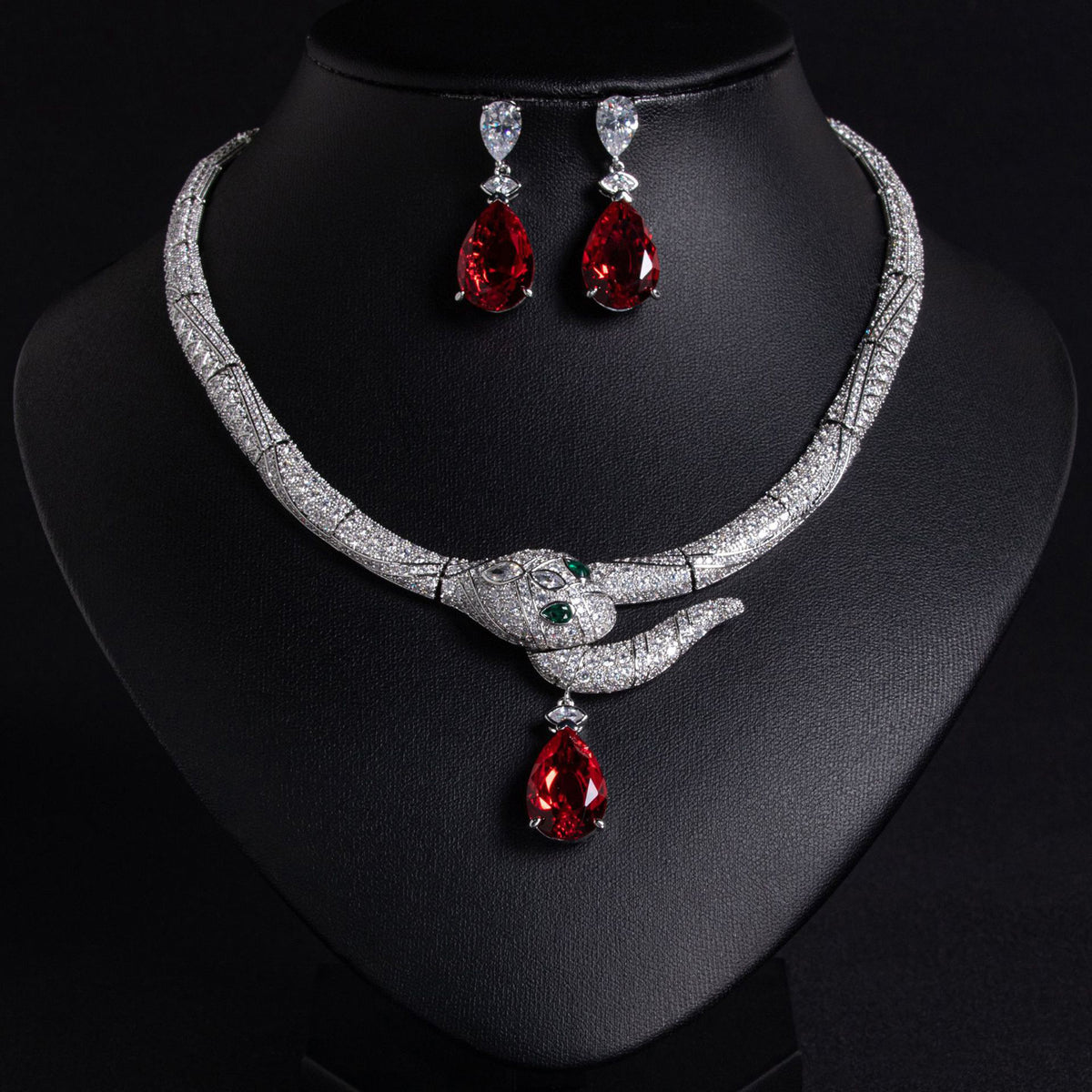 Teardrop Snake Fashion Diamond Necklace Earring Set 