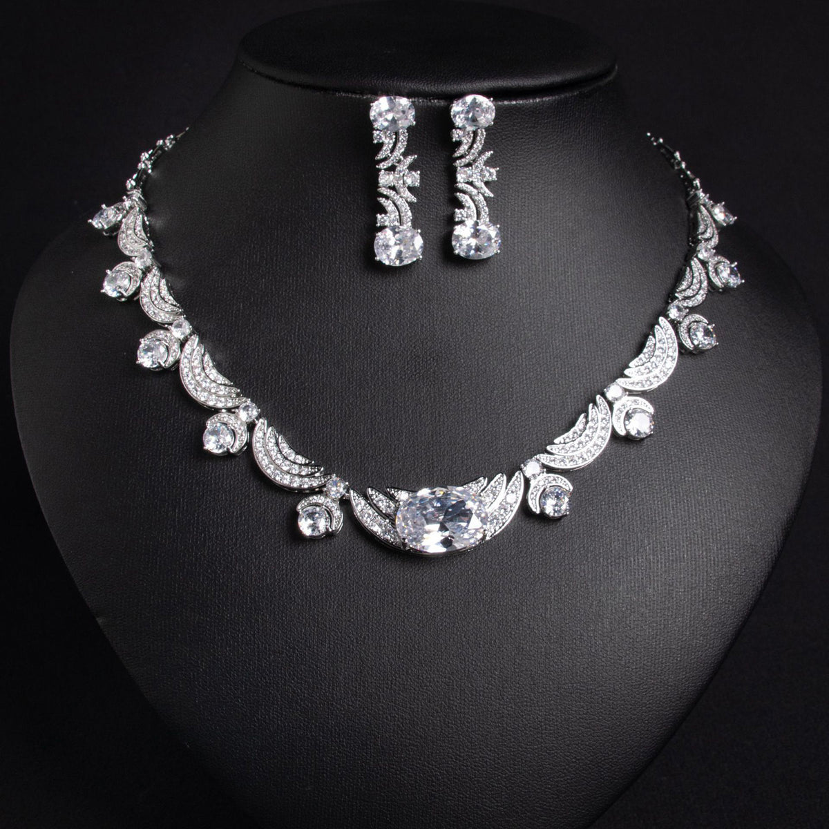 Versatile Simple Zircon Necklace Earring Set 