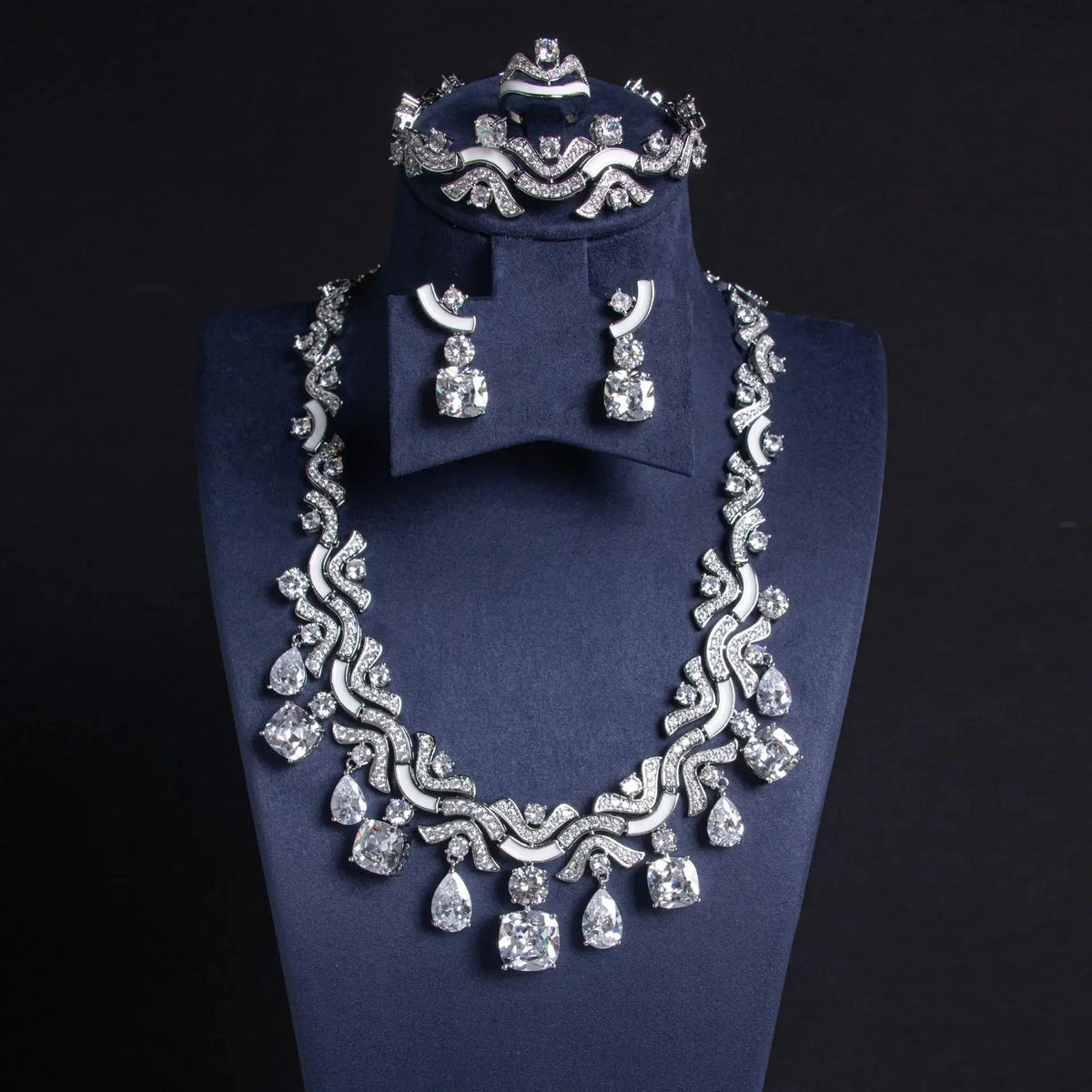 Luxurious Cubic Zirconia and Qil-painted jewelry set JW030 