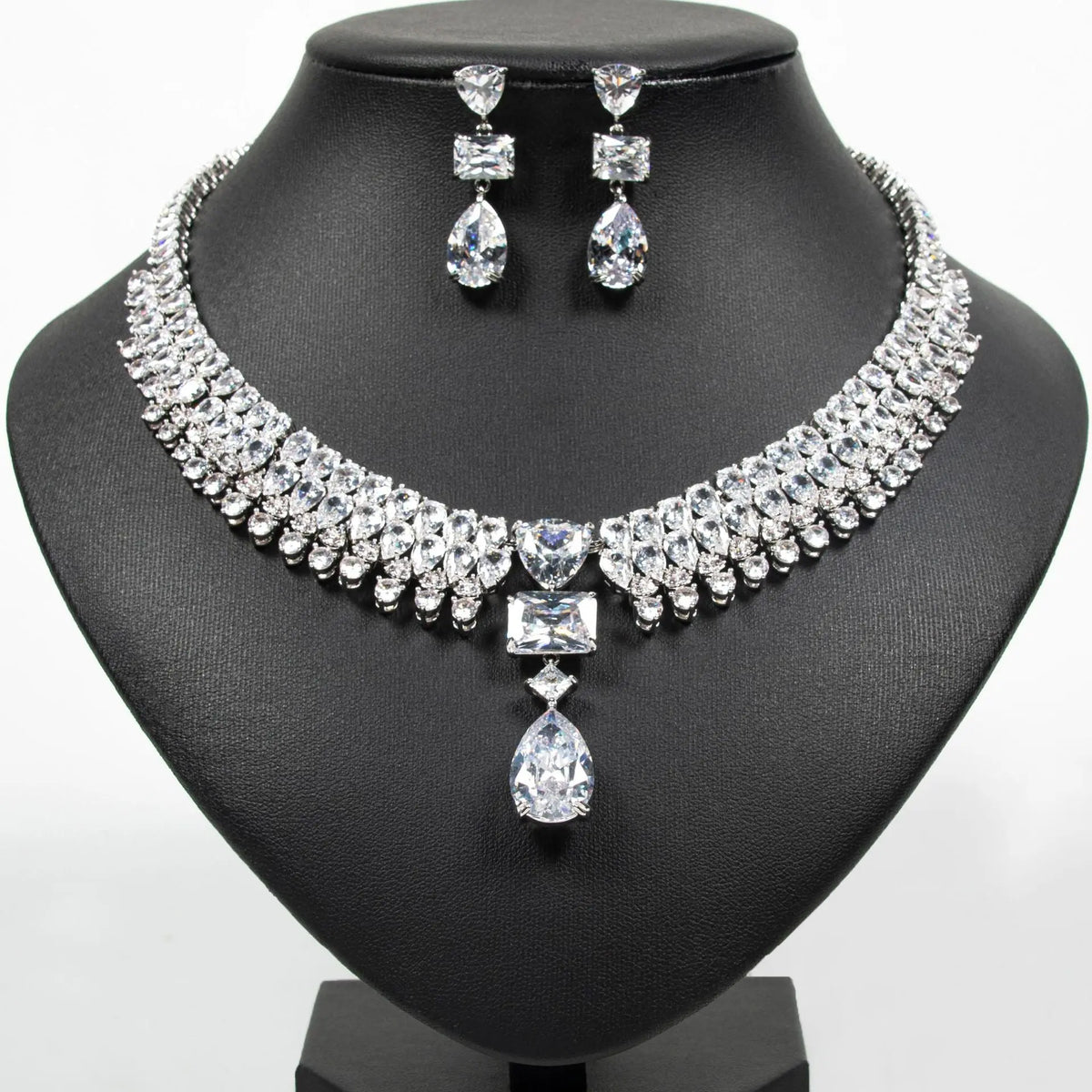 Luxury Zircon Teardrop Necklace and Earring Set JW039 