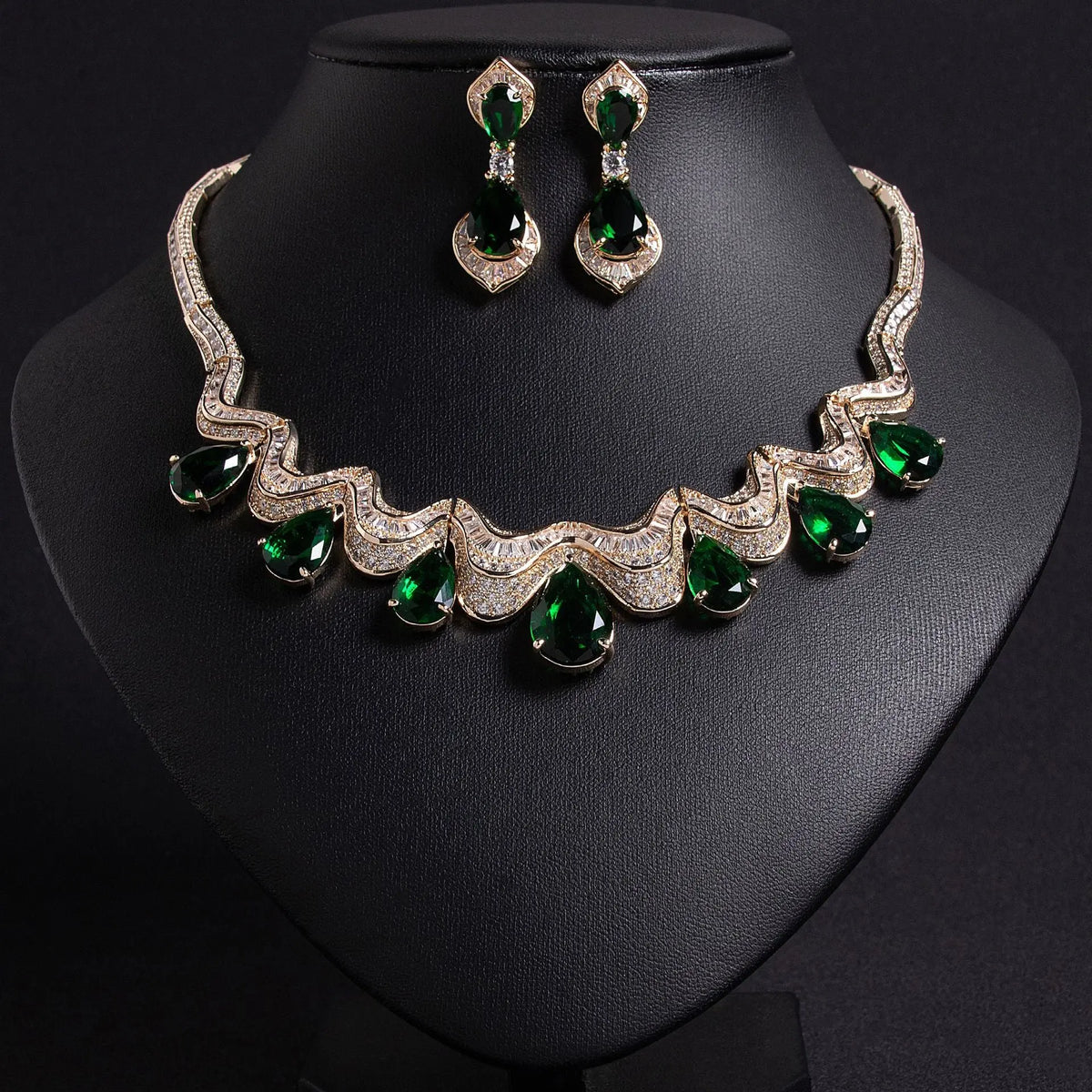 Luxury Teardrop Zircon Necklace and Earring Set JW046 