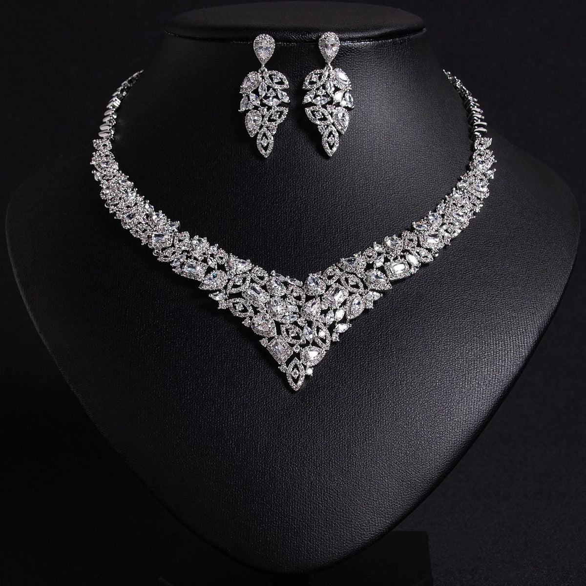 Sparkling Leaf Necklace and Earrings Set JW047 