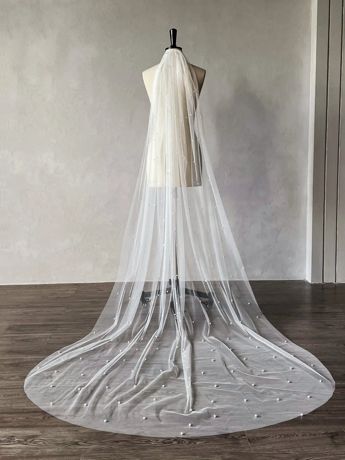 Minimalist Scattered Pearl Bridal Veil Long Soft Tulle 90.55inch Cathedral Wedding Veil Cut Edge BV002-6