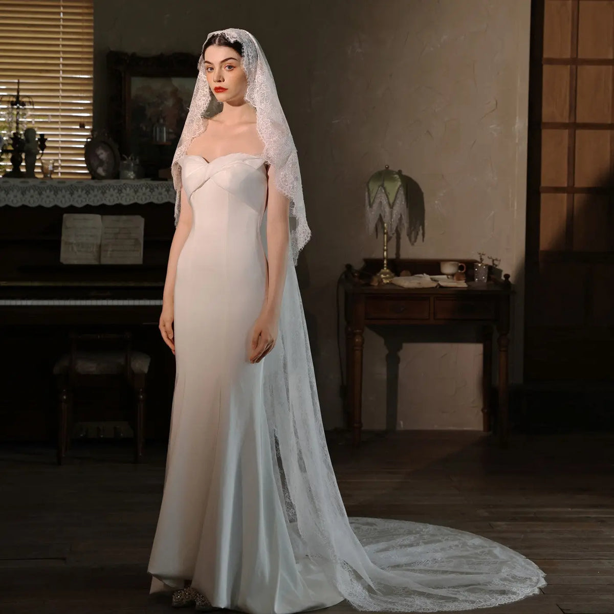 Elegant Vintage Mantilla Wedding Veil Delicate Eyelash Floral Lace 90.55inch Cathedral Bridal Veil BV001-5