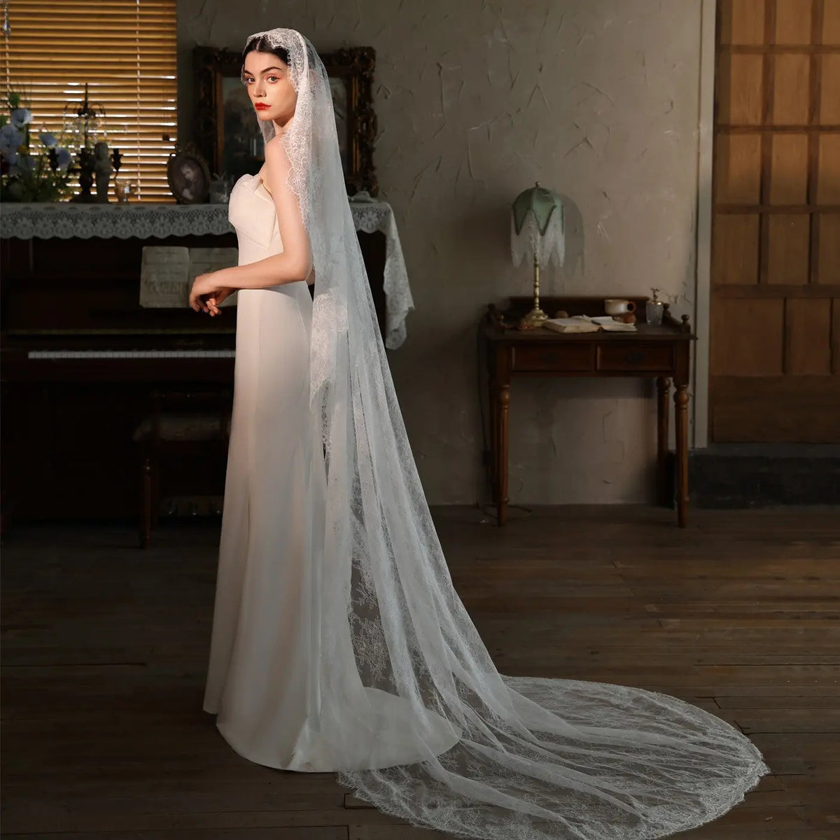 Elegant Vintage Mantilla Wedding Veil Delicate Eyelash Floral Lace 90.55inch Cathedral Bridal Veil BV001-4