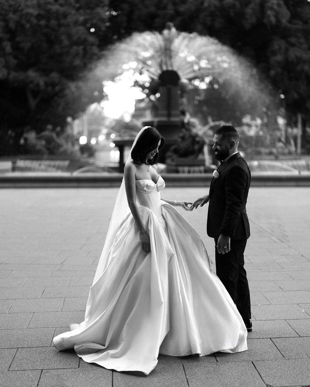 Luxury Sweetheart Satin Ball Gown Wedding Dress with Overskirt SW010 