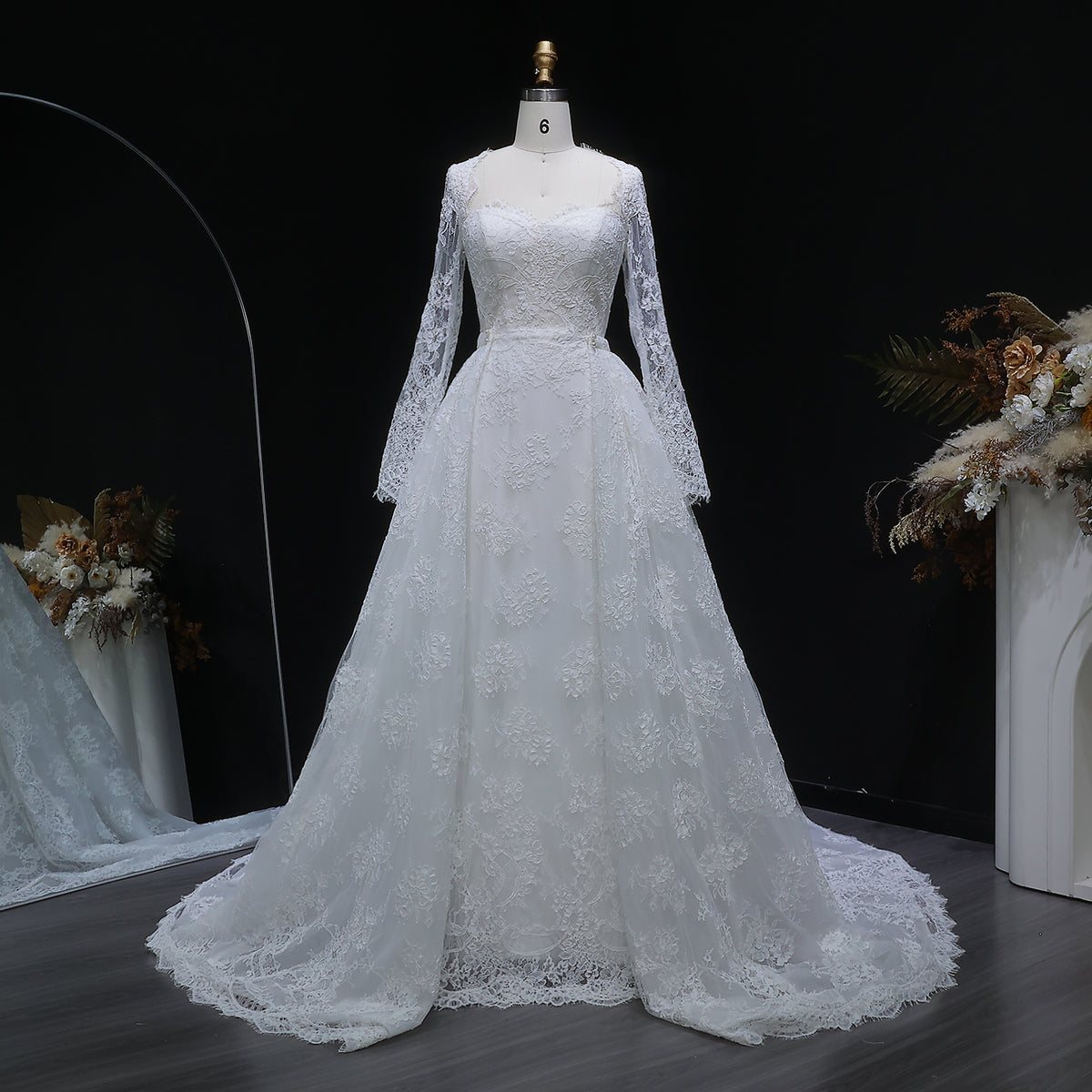 Luxury Lace Sweetheart Long Sleeve Wedding Dress with Veil SW523 