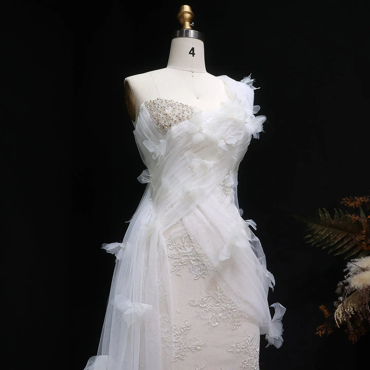 Luxury One-Shoulder Lace Ruched Bow Mermaid Wedding Dress SW638 