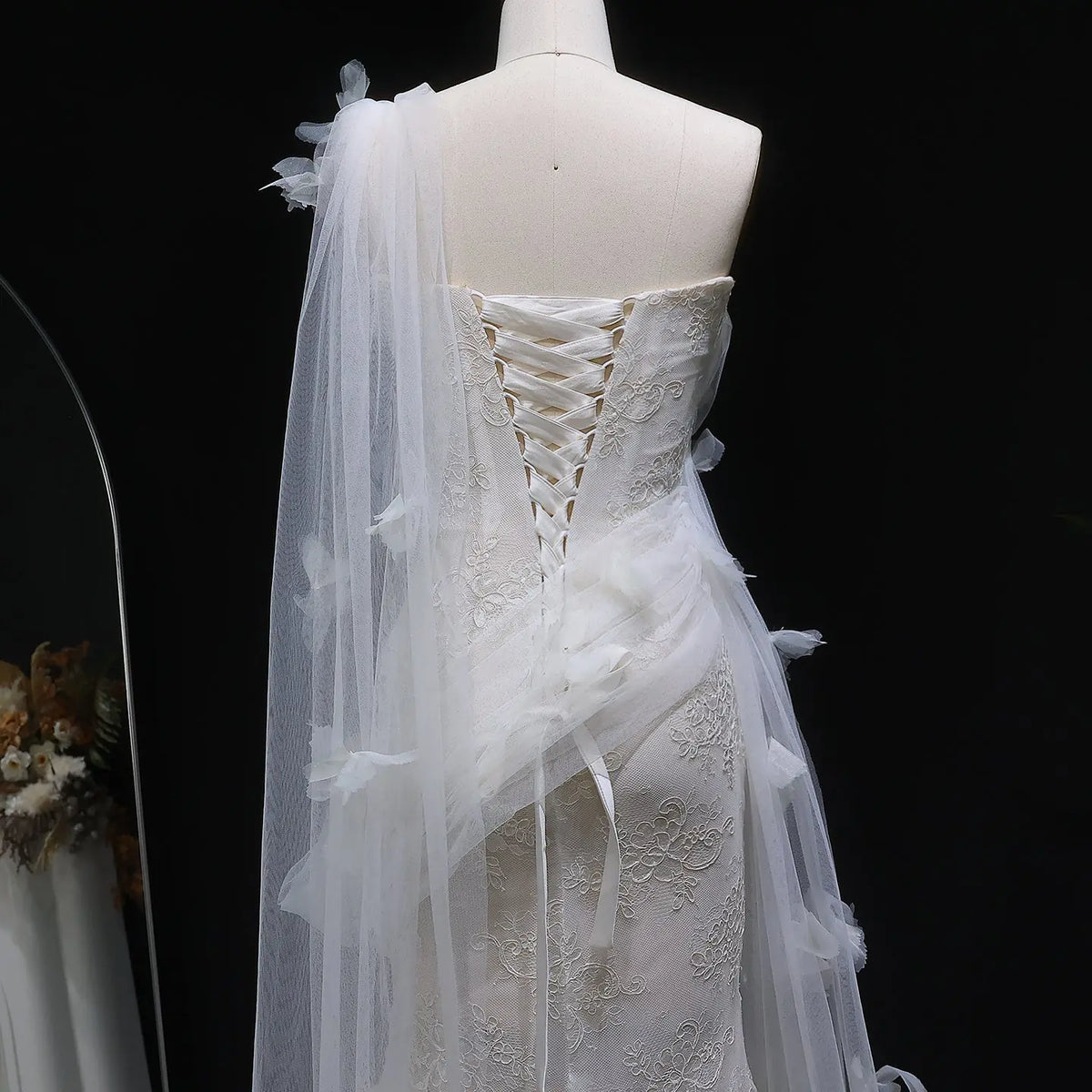 Luxury One-Shoulder Lace Ruched Bow Mermaid Wedding Dress SW638 