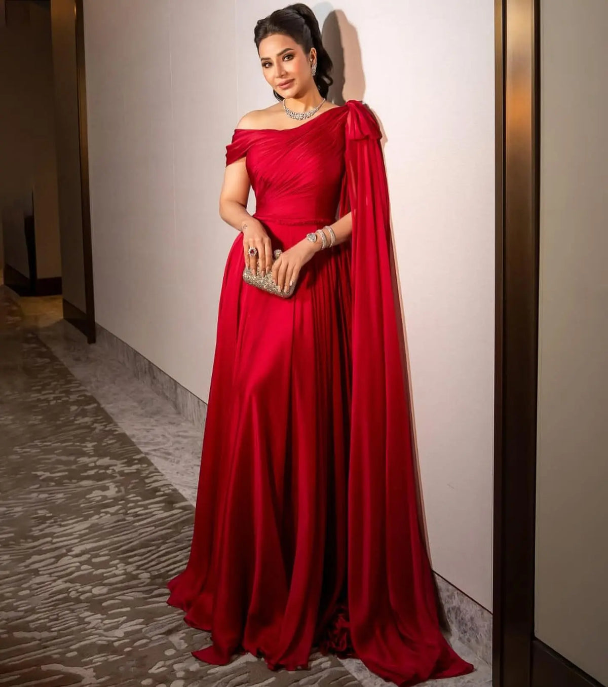 Elegant Red Flowy Chiffon Evening Dress with One-Shoulder Neckline & Train SF488 Elegant Red Flowy Chiffon Evening Dress with One-Shoulder Neckline & Train SF488
