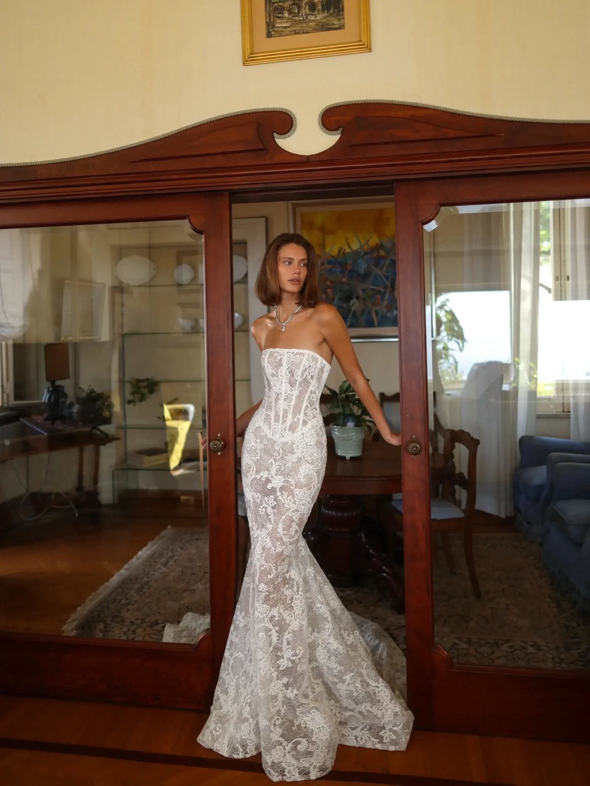 Vintage Lace Strapless Mermaid Wedding Dress SW189 