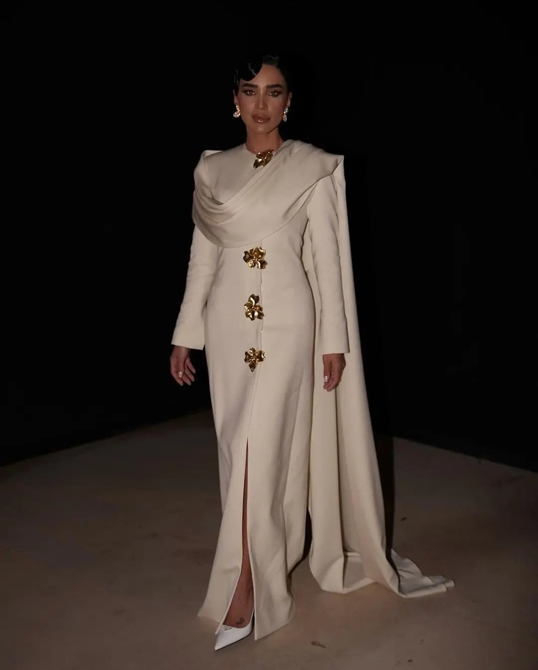 Elegant Off White Satin Arabic Evening Dress with Cape SF536 