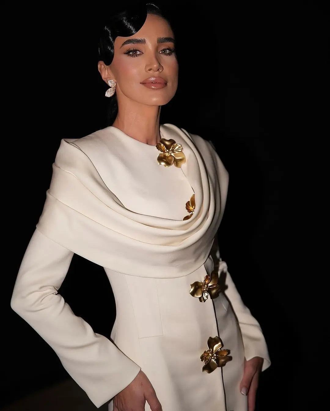 Elegant Off White Satin Arabic Evening Dress with Cape SF536 