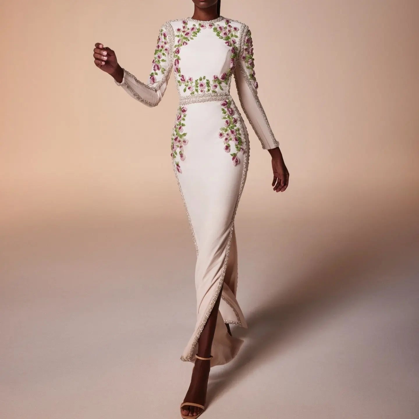 Final Sale Elegant White Long Sleeves Embroidery Flora Evening Dress SS541