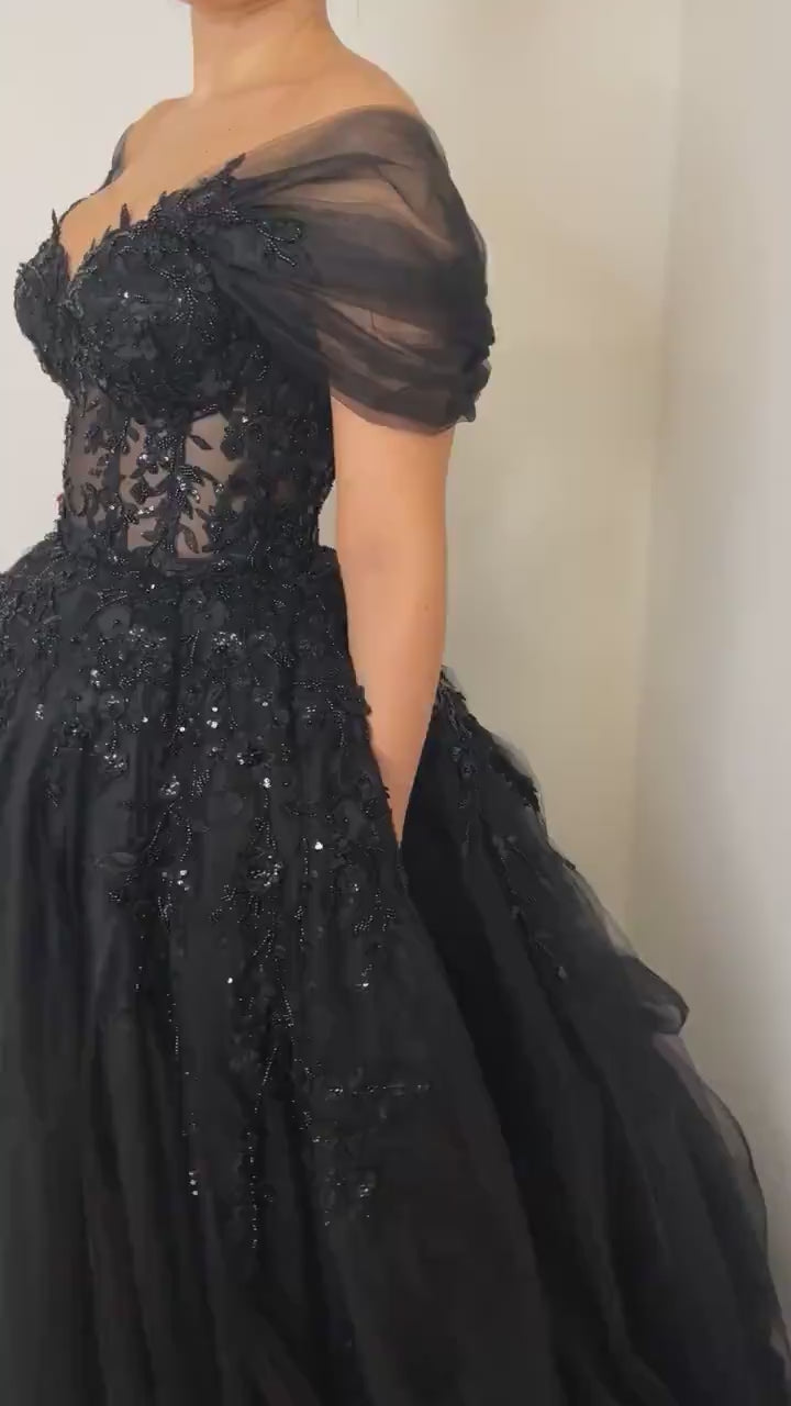Black Gothic Corset Floral Tulle Wedding Dress SW556-9