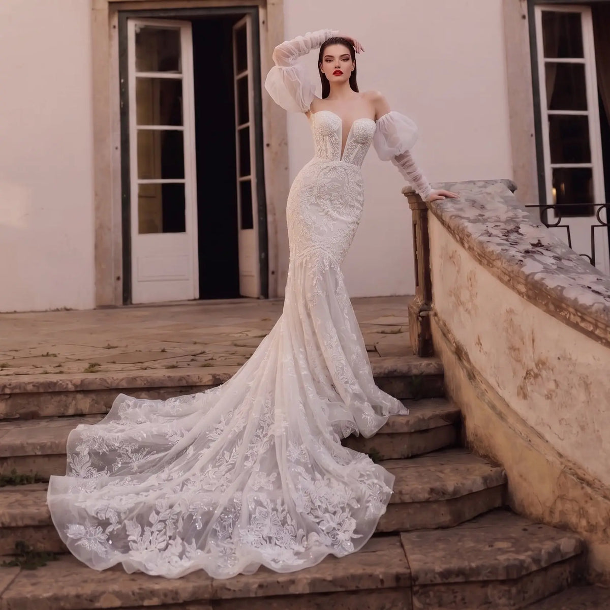 Glamorous Ivory Sweetheart Neckline Mermaid Wedding Dress with Detachable Tulle Sleeves SW712