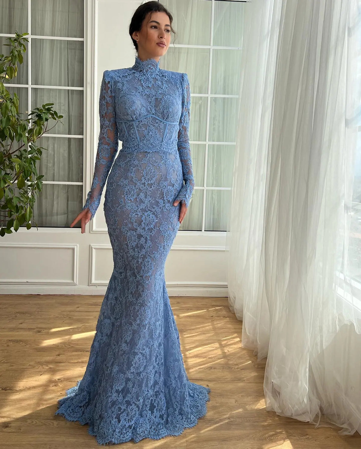 dress with flared arms Elegant Green Maxi Dress With Flared Sleeves