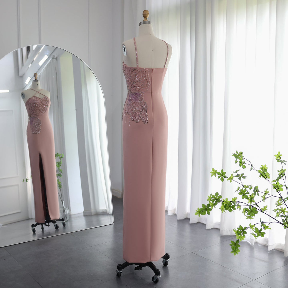 Dreamy Vow Arabic Crisscross Straps Pink Evening Dress 2023 Luxury Butterfly Beaded Slit Dubai Women Wedding Party Gowns 476